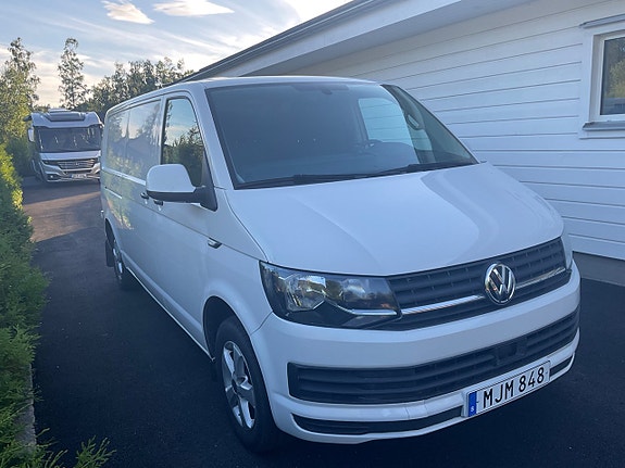 Volkswagen Transporter 2 of 5
