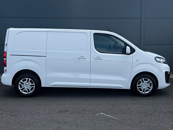 Opel Vivaro 9 of 23