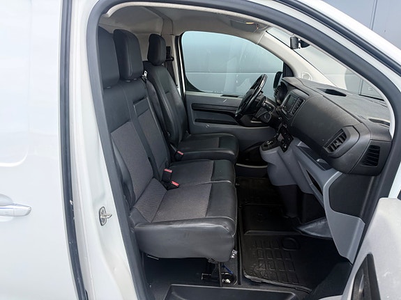 Opel Vivaro 22 of 23