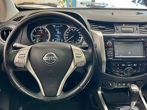 Nissan Navara 15 of 19