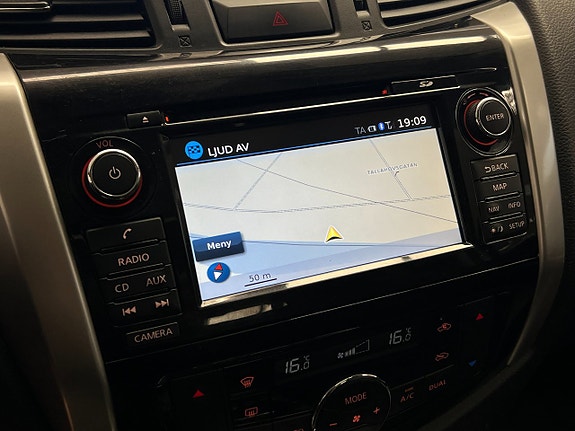 Nissan Navara 19 of 19