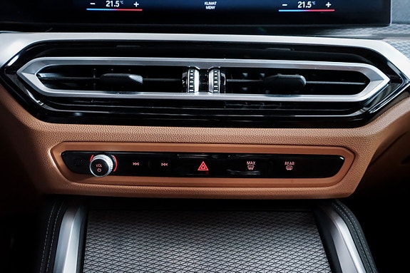 BMW i4 22 of 30