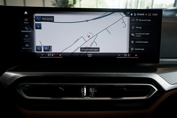 BMW i4 17 of 30