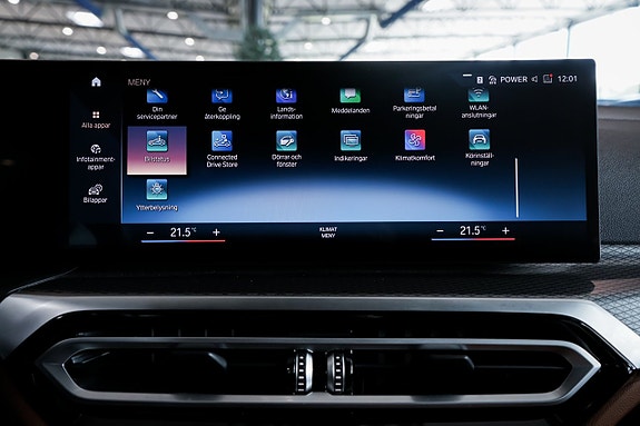BMW i4 19 of 30