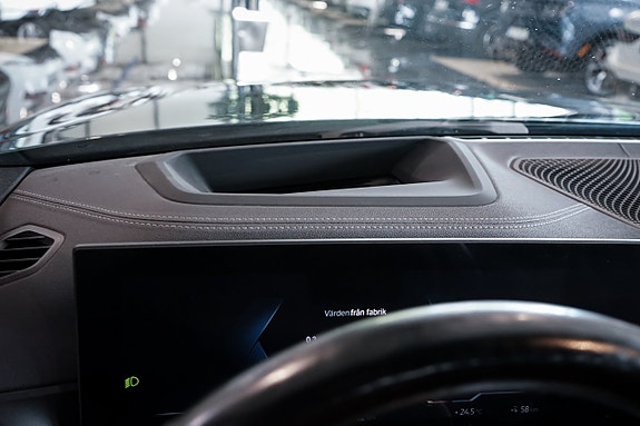 BMW i4 30 of 30