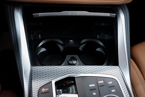 BMW i4 23 of 30