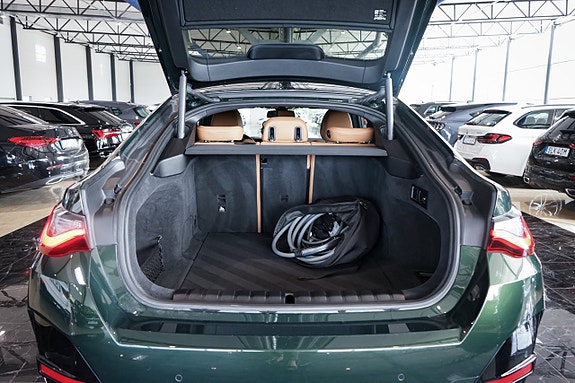 BMW i4 9 of 30