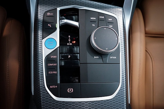BMW i4 24 of 30