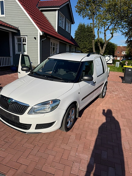 Skoda Roomster 2 of 5