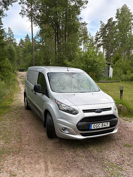 Ford Transit Connect 3 of 5