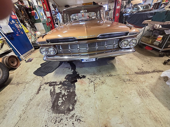 Chevrolet Bel Air 4 of 5