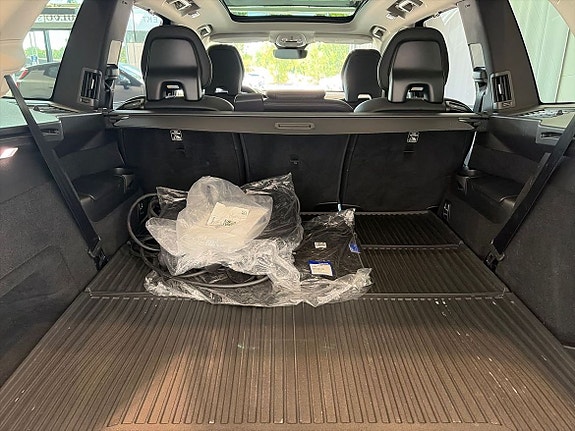 Volvo XC90 6 of 27