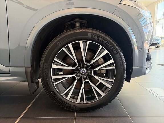Volvo XC90 26 of 27