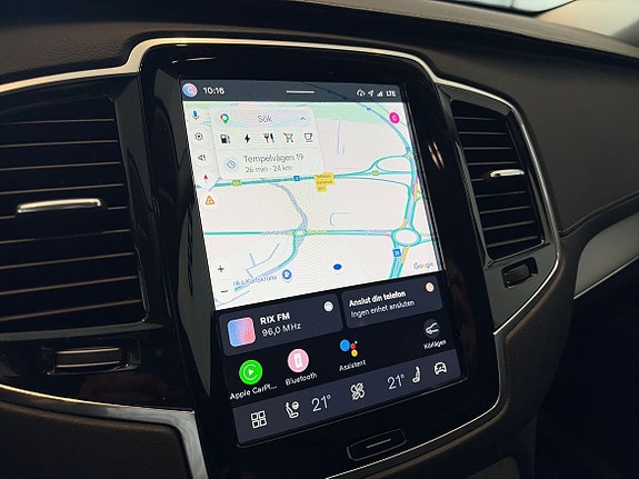 Volvo XC90 11 of 27