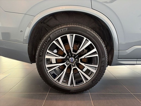 Volvo XC90 25 of 27