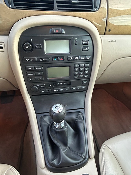 Jaguar X-TYPE 7 of 9