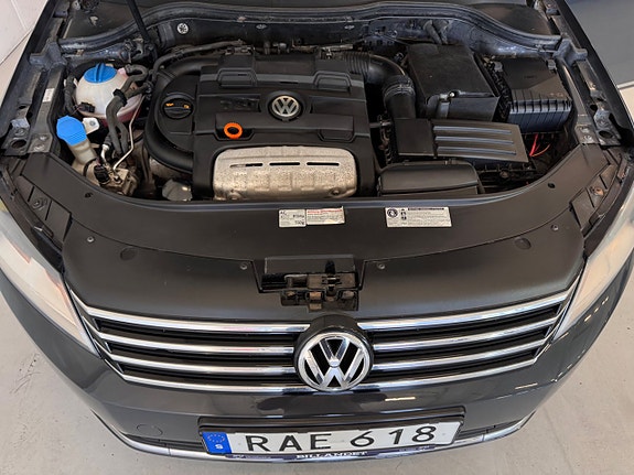 Volkswagen Passat 28 of 29