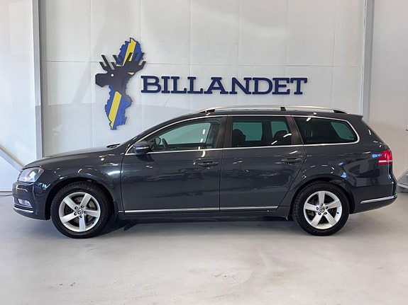 Volkswagen Passat 3 of 29