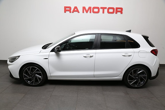 Hyundai i30 3 of 26