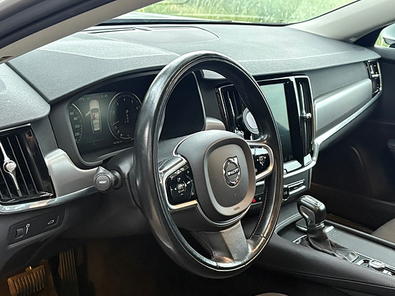 Volvo V90 7 of 10