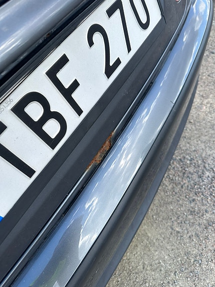 BMW 320i 6 of 10
