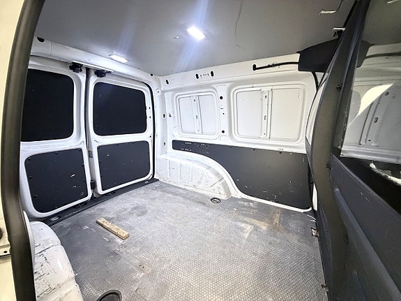 Volkswagen Caddy 12 of 26