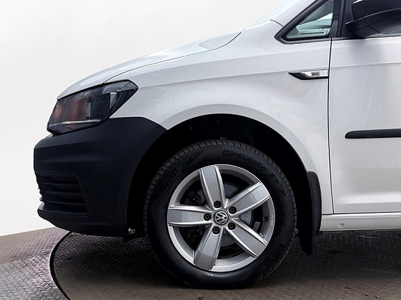 Volkswagen Caddy 10 of 26