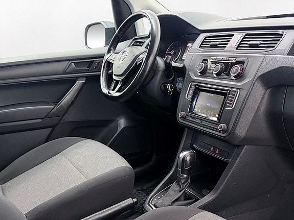 Volkswagen Caddy 16 of 26