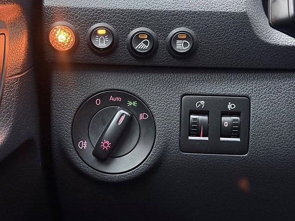Volkswagen Caddy 25 of 26