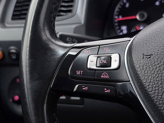 Volkswagen Caddy 19 of 26