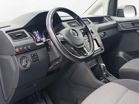 Volkswagen Caddy 15 of 26