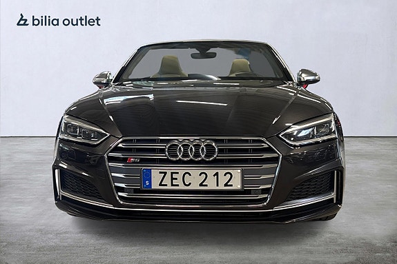 Audi S5 2 of 5