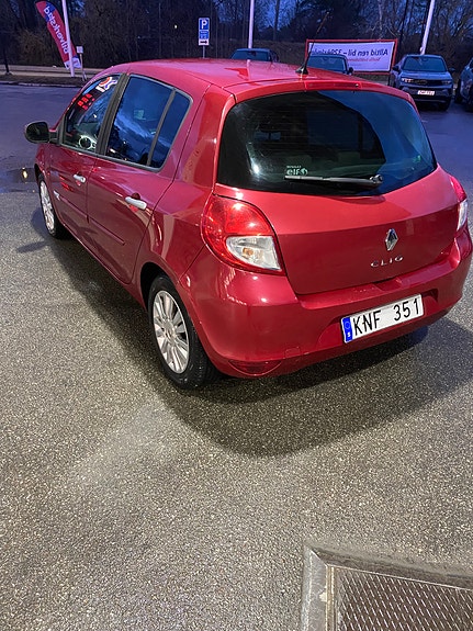 Renault Clio 2 of 5