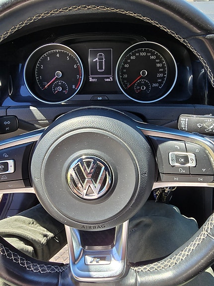 Volkswagen Golf VII 3 of 5