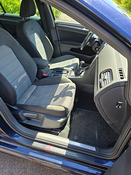 Volkswagen Golf VII 5 of 5