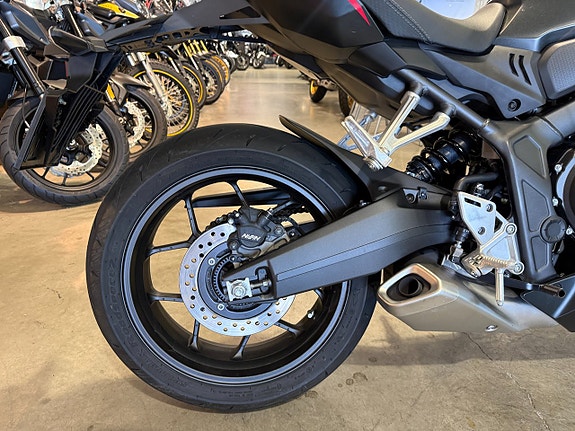 Honda CBR650R #Endast 190mil & 35kw A2 Godkänd# 10 of 12