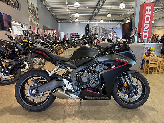 Honda CBR650R #Endast 190mil & 35kw A2 Godkänd# 2 of 5