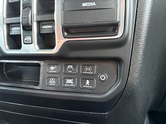 Jeep Wrangler Unlimited 14 of 24