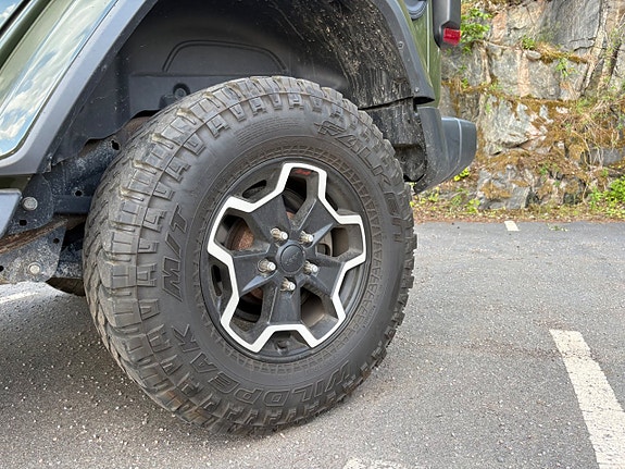 Jeep Wrangler Unlimited 22 of 24