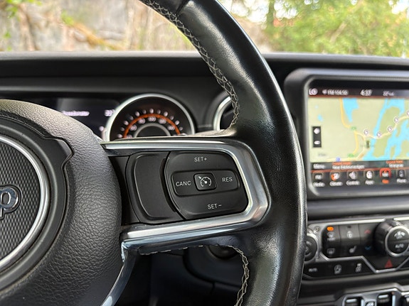 Jeep Wrangler Unlimited 12 of 24
