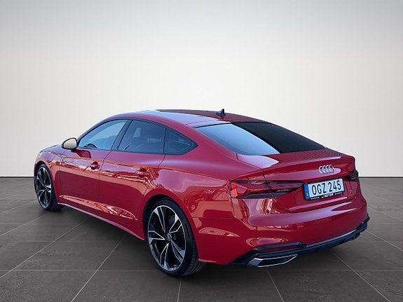 Audi A5 4 of 5
