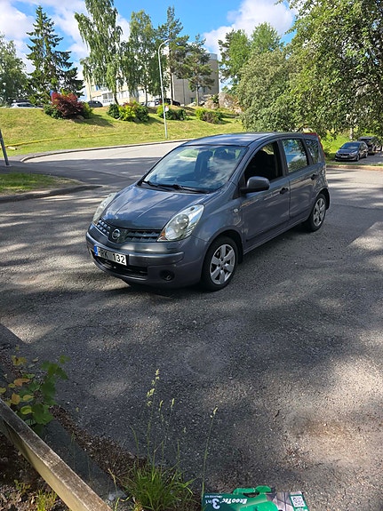 Nissan Note 3 of 5