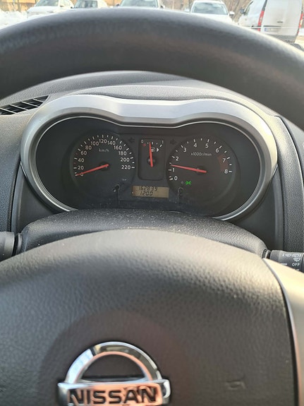 Nissan Note 7 of 9