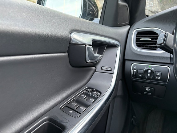 Volvo V60 14 of 20