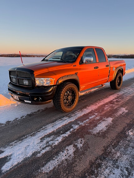 Dodge RAM 1500 3 of 7