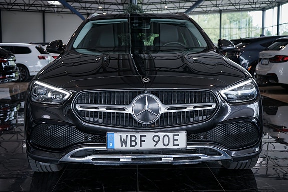 Mercedes-Benz C220 d 3 of 30