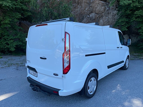 Ford Transit Custom 4 of 5