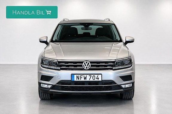 Volkswagen Tiguan 3 of 5