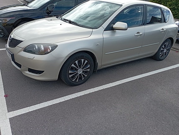 Mazda 3 2 of 5