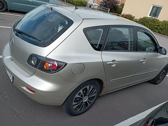 Mazda 3 5 of 5